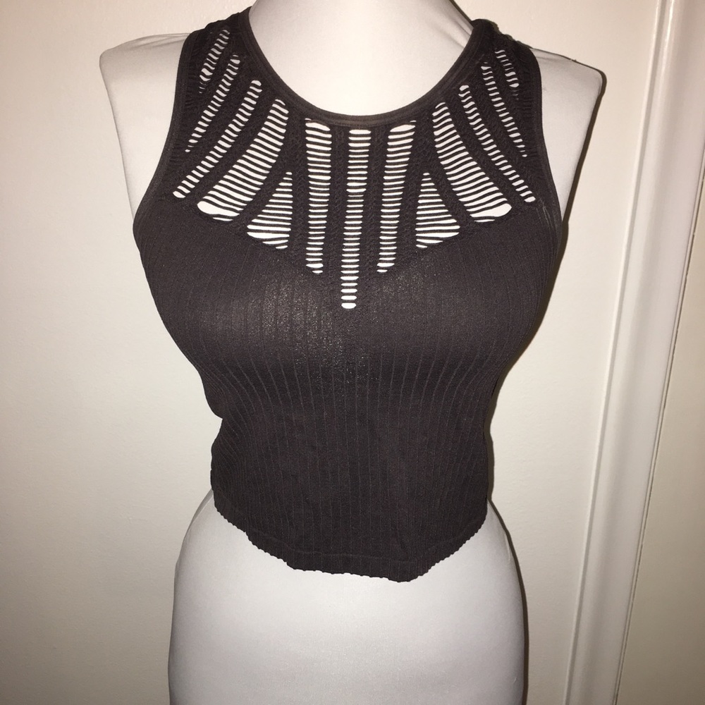 Grey stretchy crop top